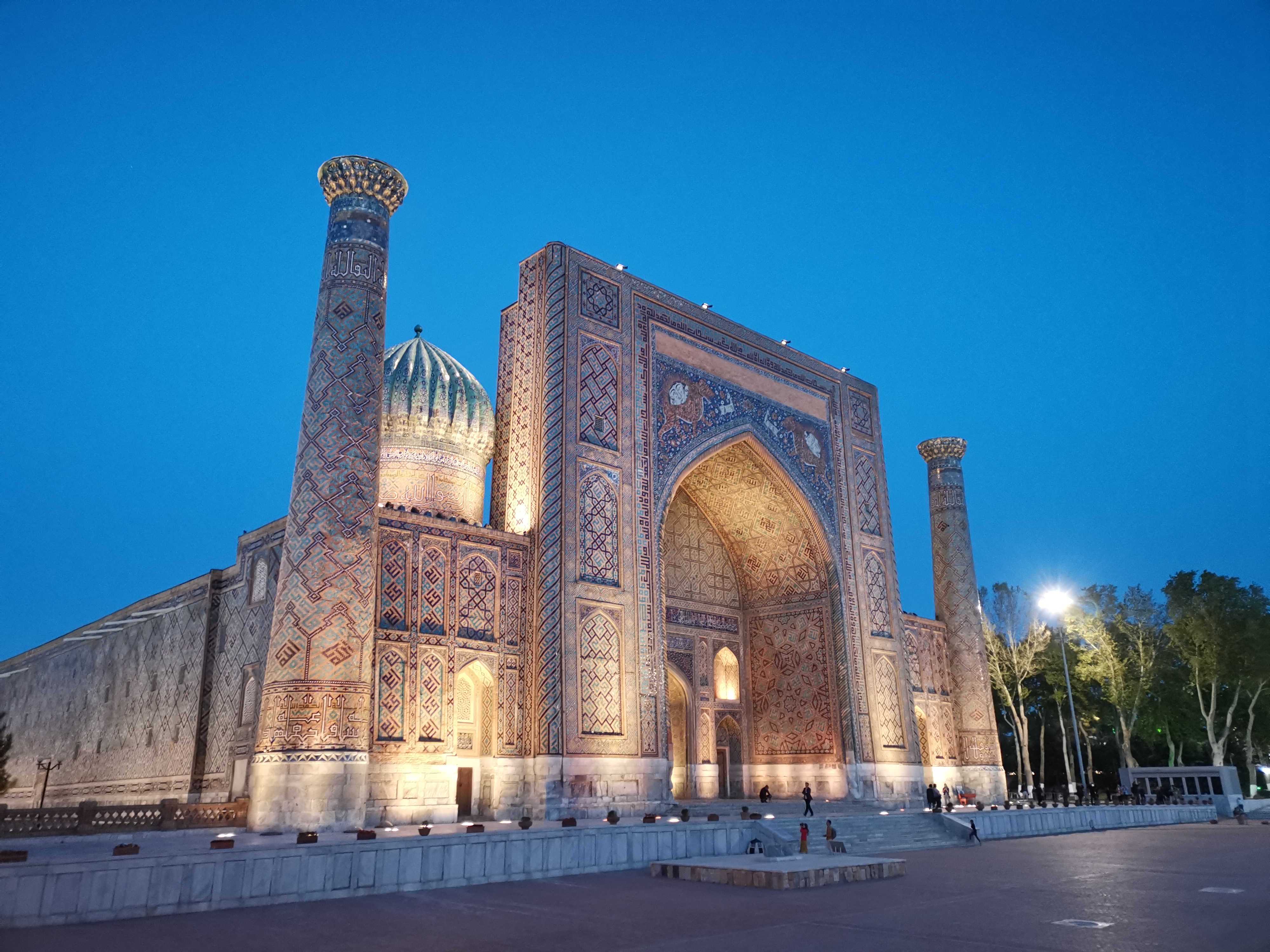 10 причин поехать с нами в Узбекистан на майские праздники: