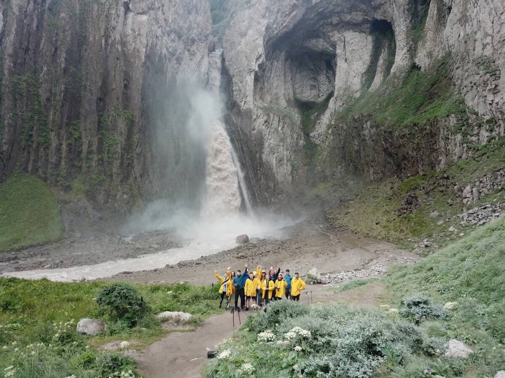 джилы су водопад.jpg