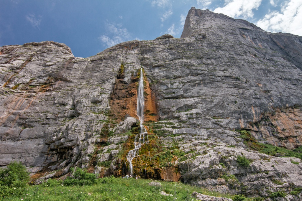 Пшехский водопад.jpg